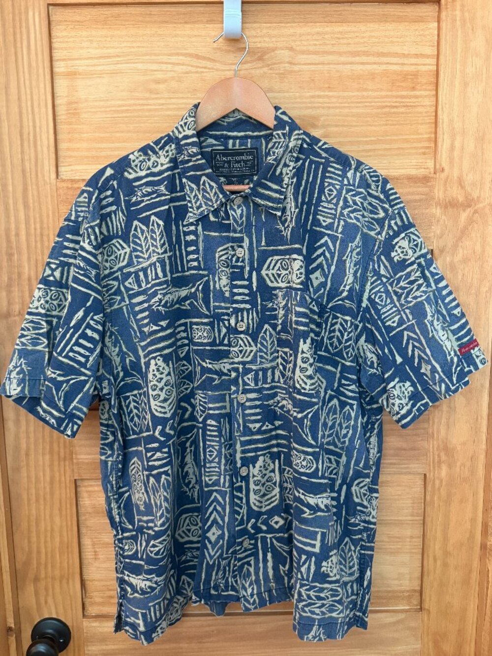 Vtg Y2K Abercrombie & Fitch Aztec Tribal Fish Print Hawaiian Camp Shirt Men's XL